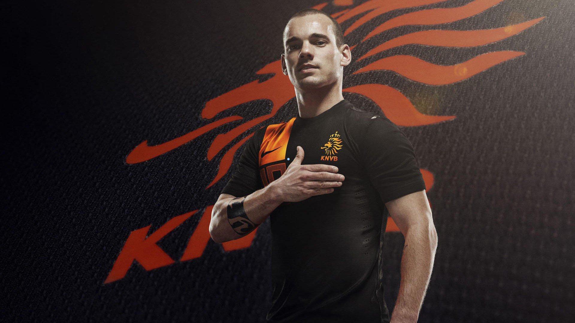 西部军备竞赛再升级,快船加入开拓者后卫安芬尼-西蒙斯争夺战,三方博弈暗潮涌动