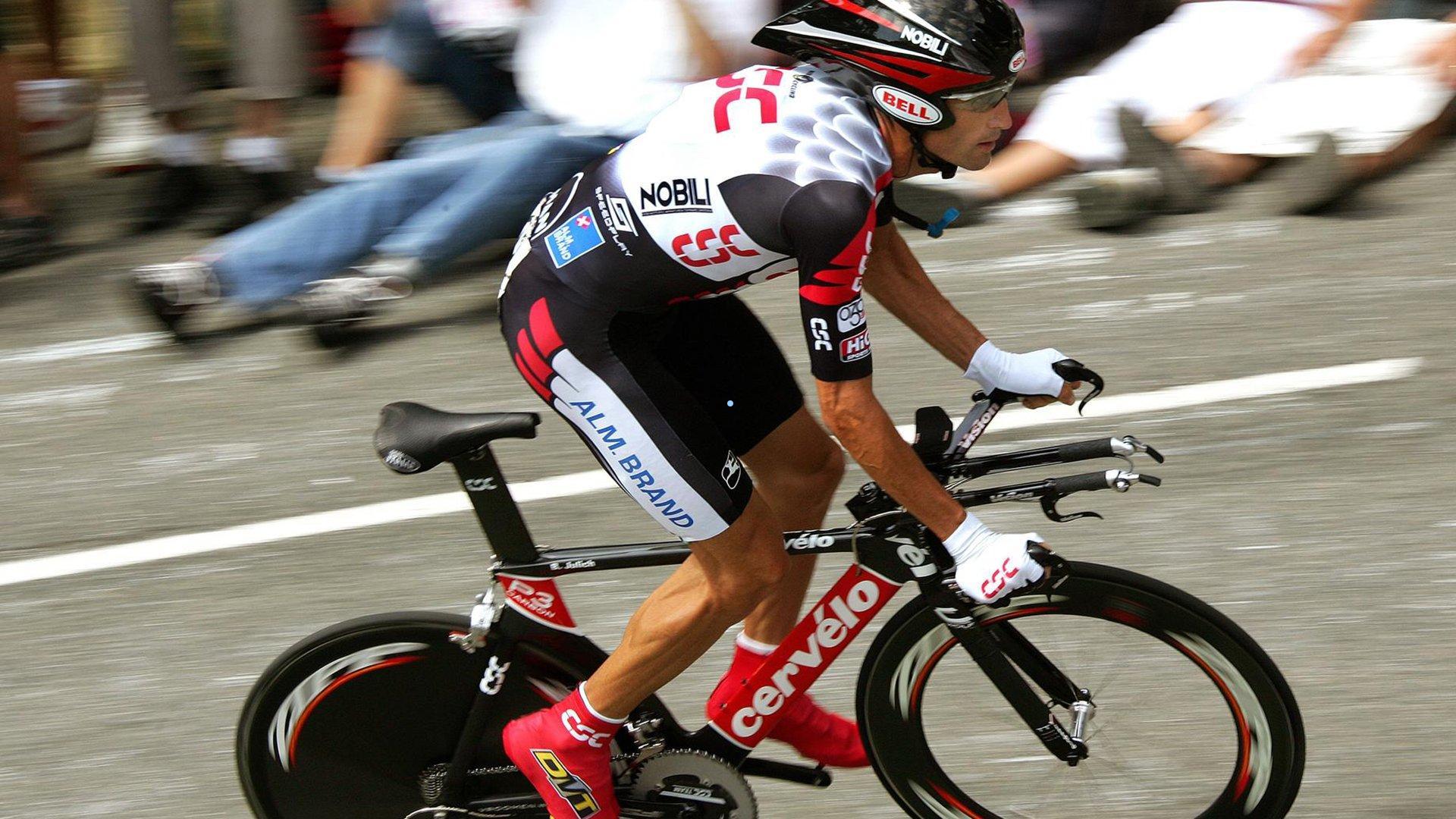 英超四大豪门豪掷1亿欧元竞逐19岁超新星迪奥曼德，转会战引爆全球球迷热议